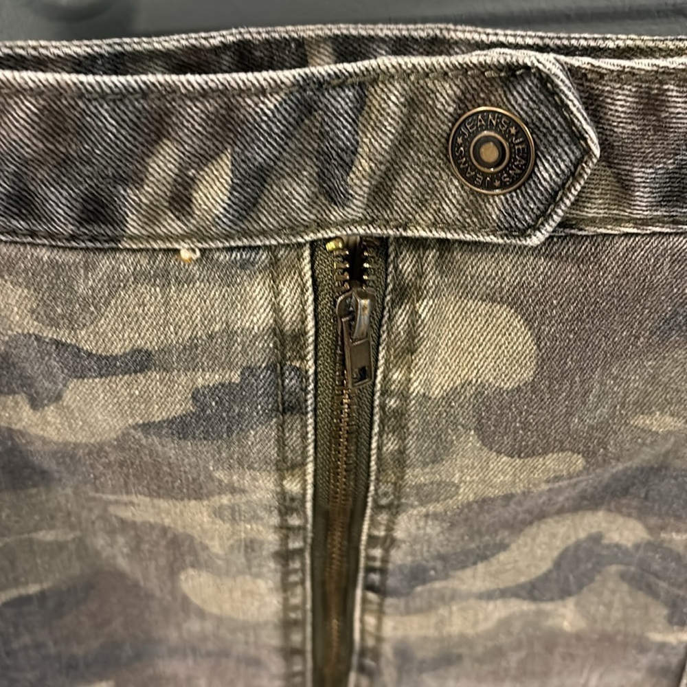 Pookie & Sebastian Camouflage Mini Skirt Size S - Picture 2 of 4